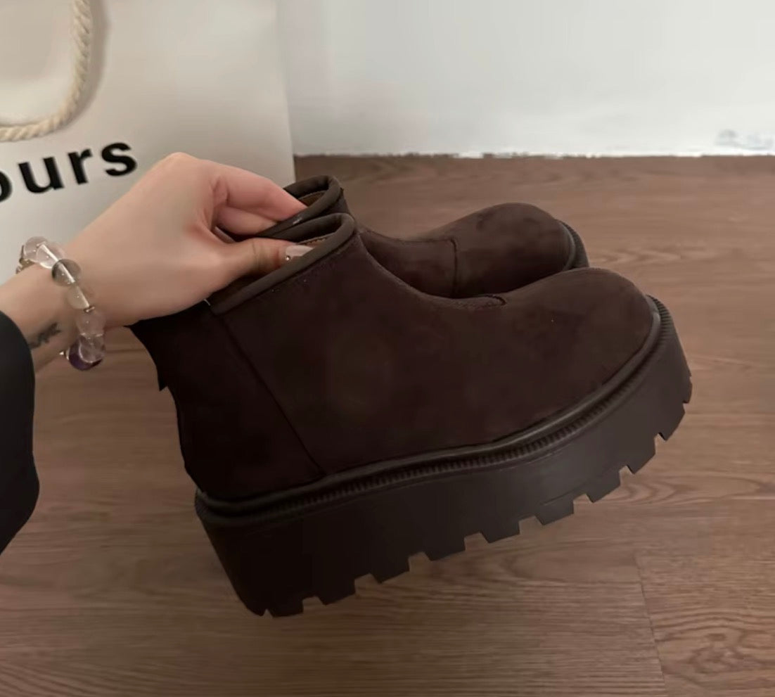 Bottes pour femme en coton chaud, style vintage automne-hiver, avec semelle épaisse pour un effet rehausseur et doublure en peluche confortable