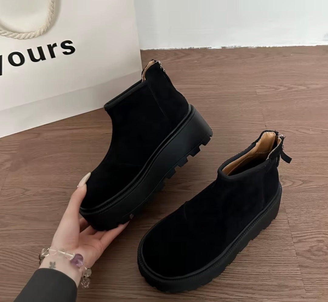 Bottes pour femme en coton chaud, style vintage automne-hiver, avec semelle épaisse pour un effet rehausseur et doublure en peluche confortable