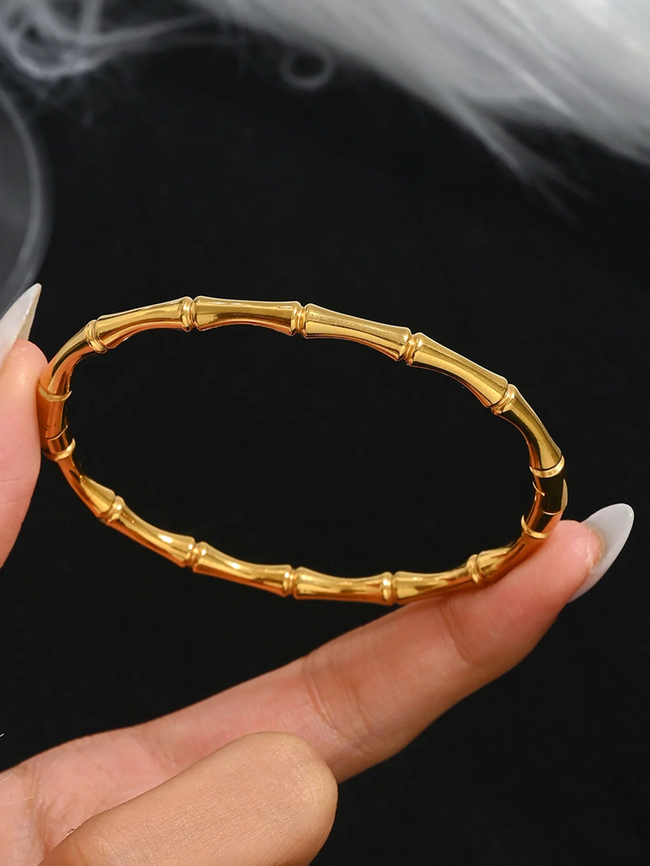 Bracelet porte-bonheur trèfle à quatre feuilles en acier inoxydable