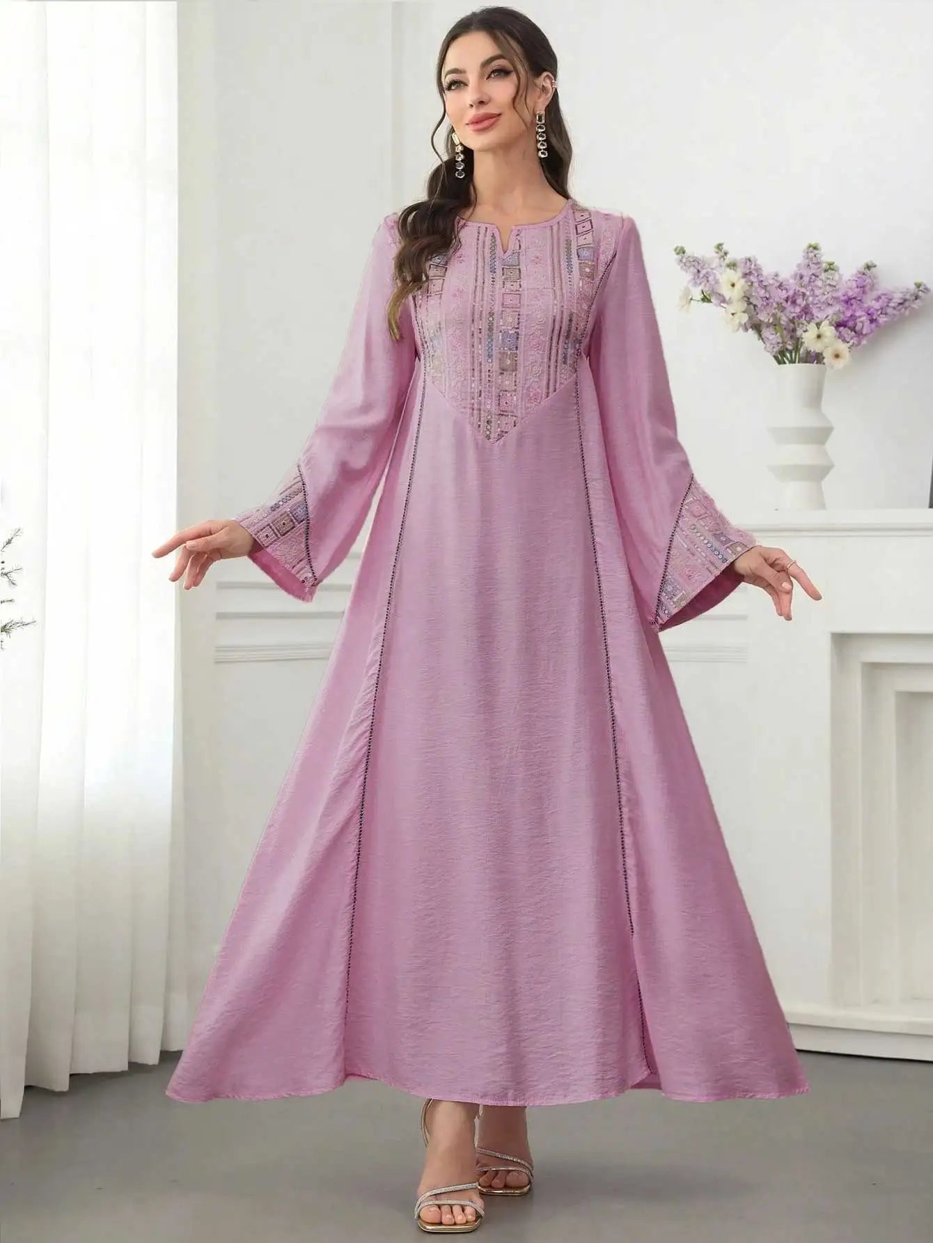 Abaya style Dubaï