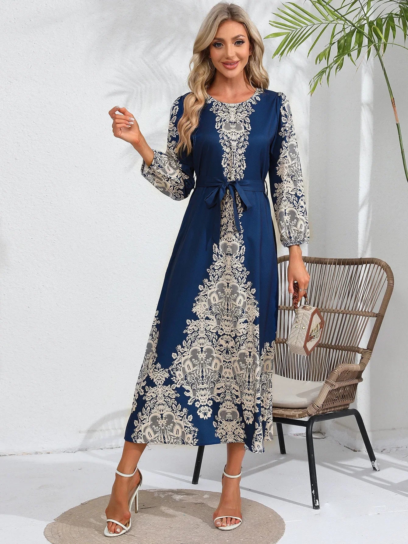 Robe longue Modèle avec laçage